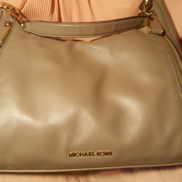 Michael Kors Matilda DK Dune Large Shoulder Leather 30h5gmtl3l - Picture 1 of 8